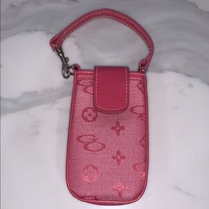 Pink Pouch unbranded.